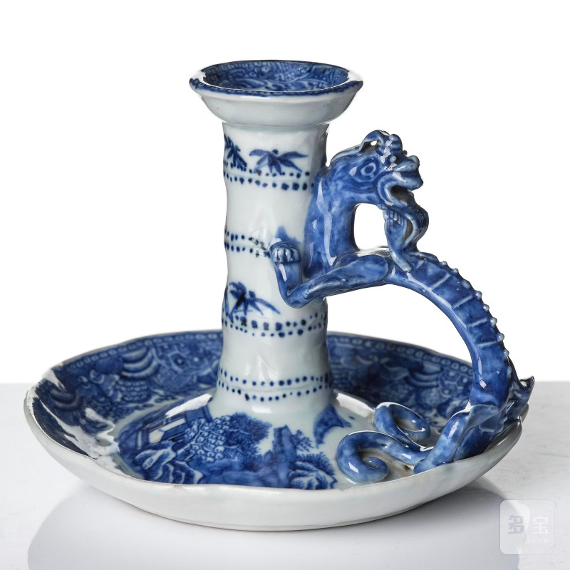 A blue and white candle stick, - 图6